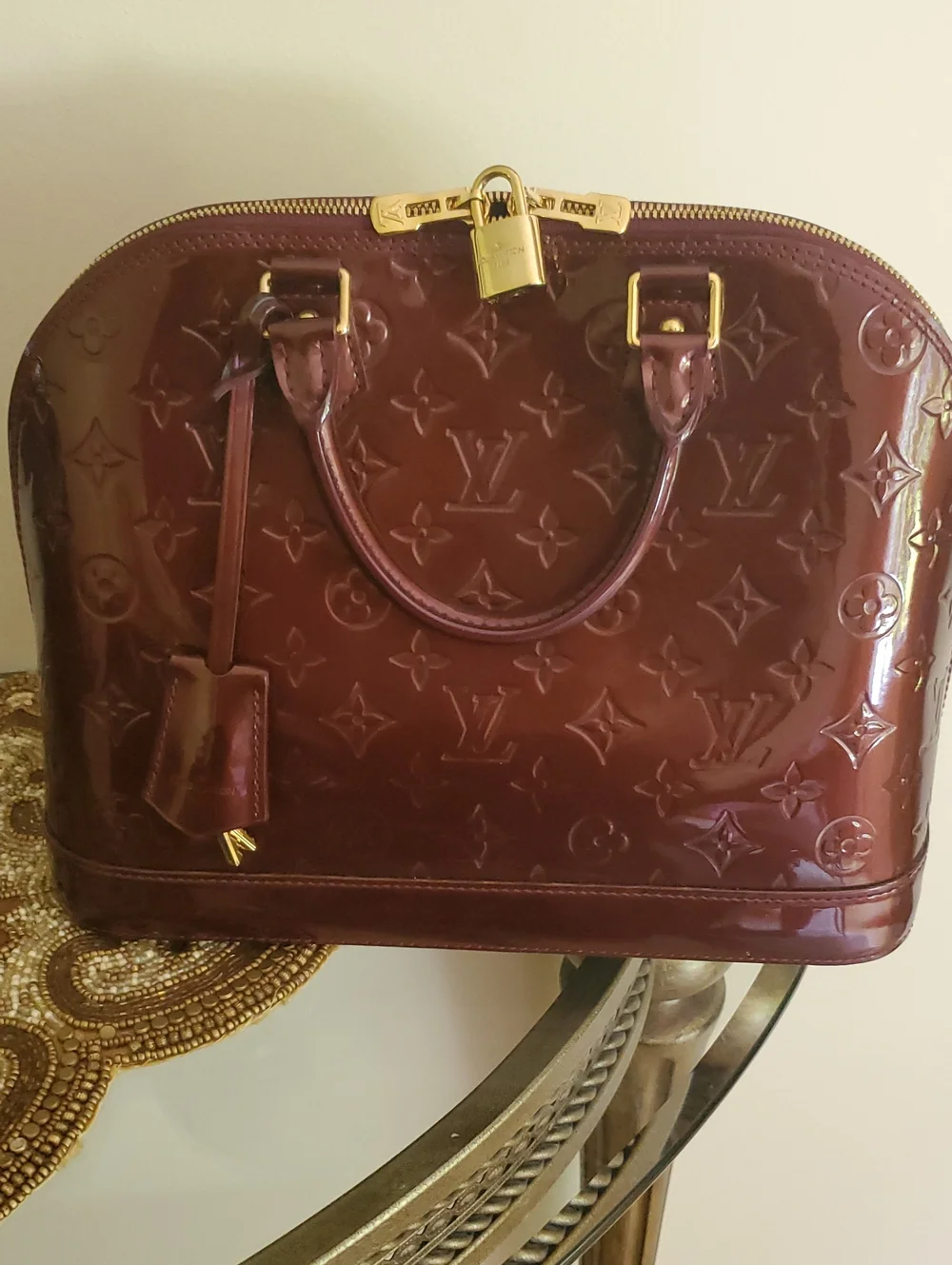 Louis Vuitton Vernis Alma PM Handbag in Burgundy Patent With The Bag